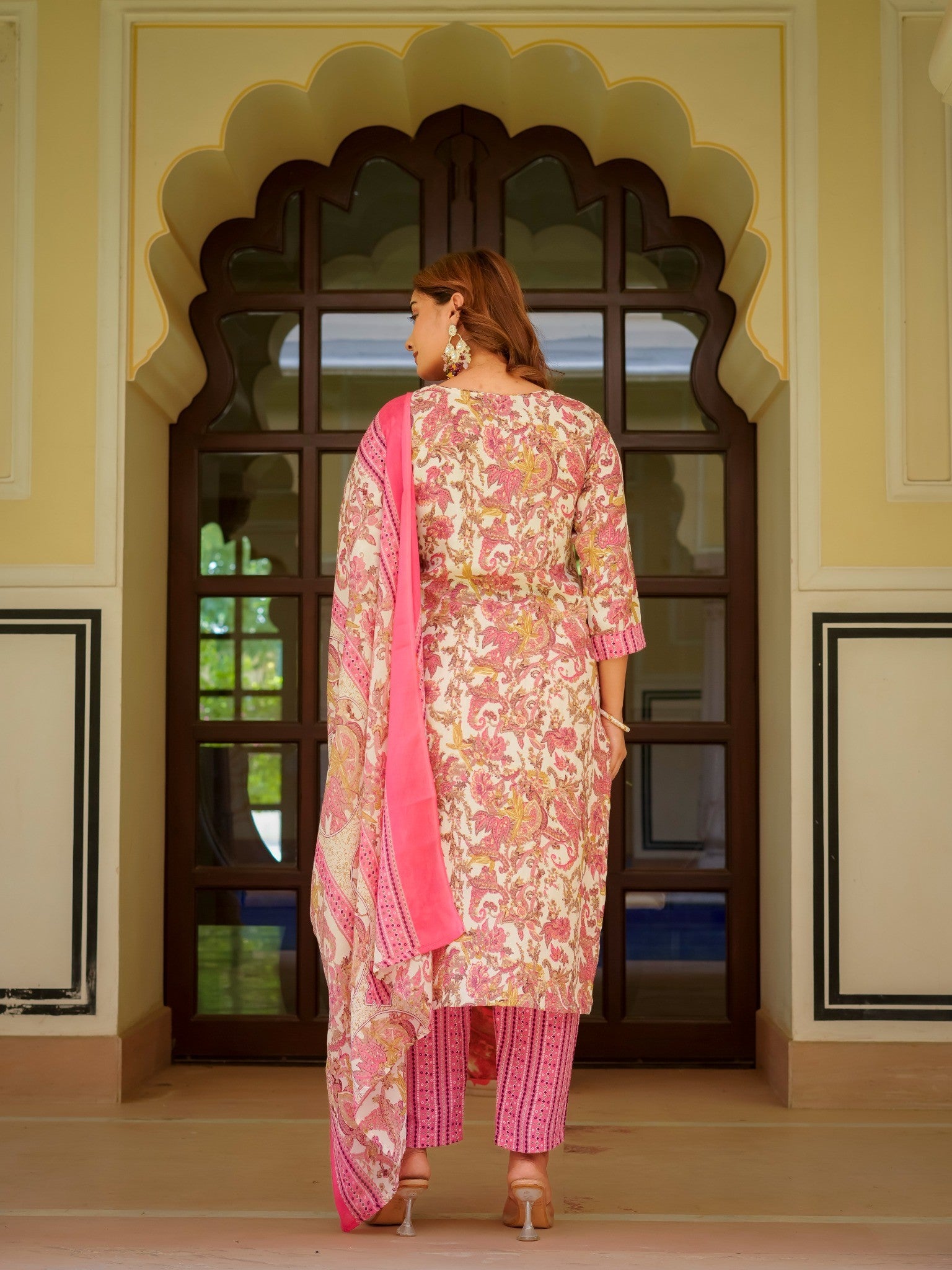 Pink Floral Printed Kurta Set, HSDAASKMLSK000001