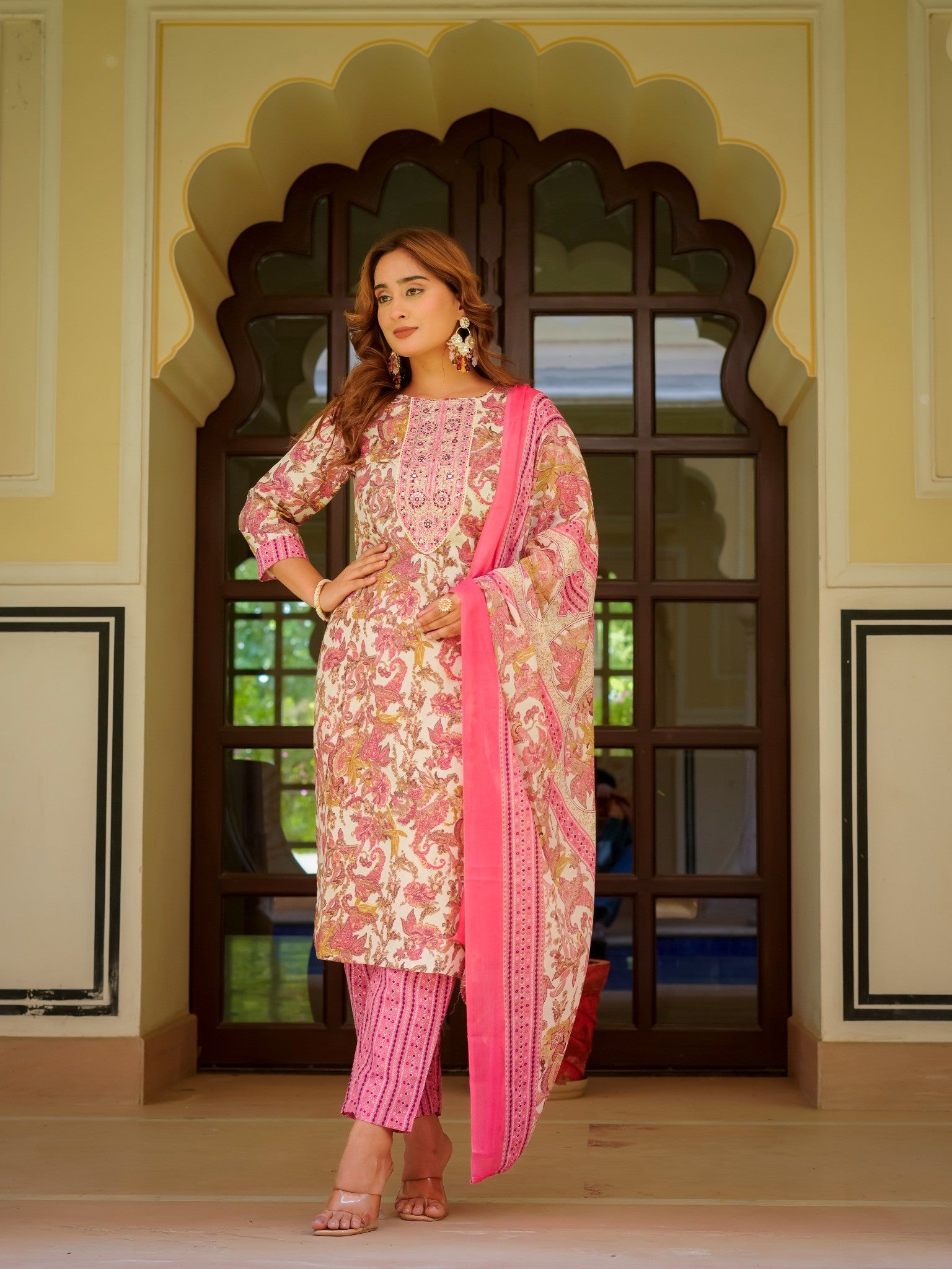 Pink Floral Printed Kurta Set, HSDAASKMLSK000001