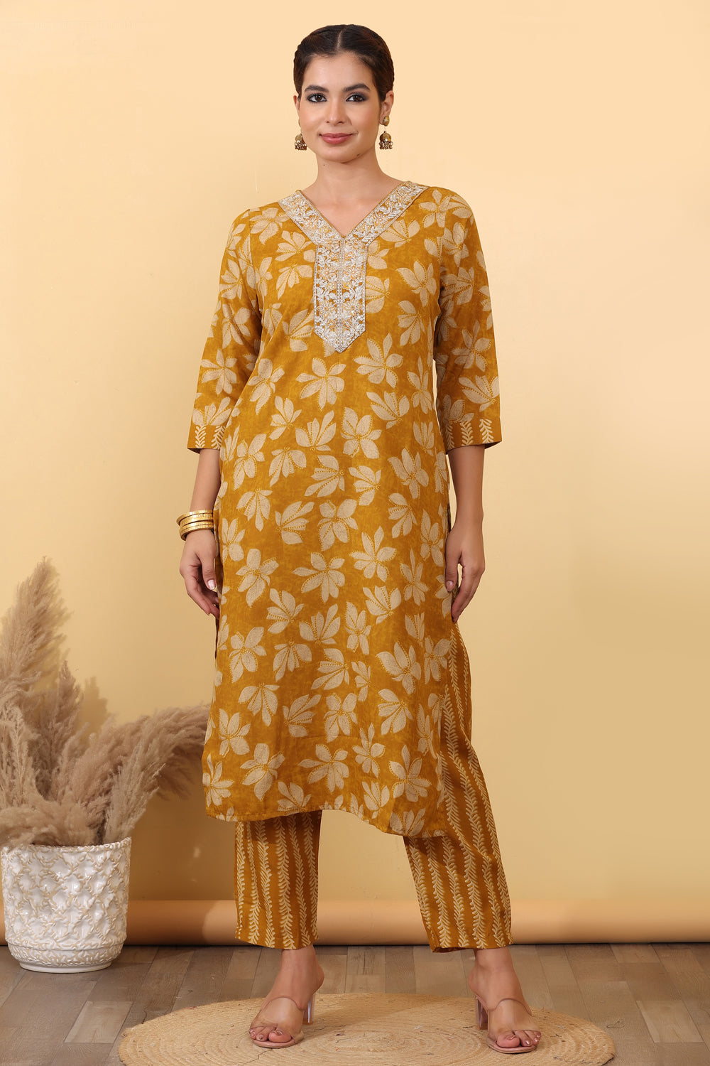 Mustard Printed kurta set .HSDAAMLSK000011