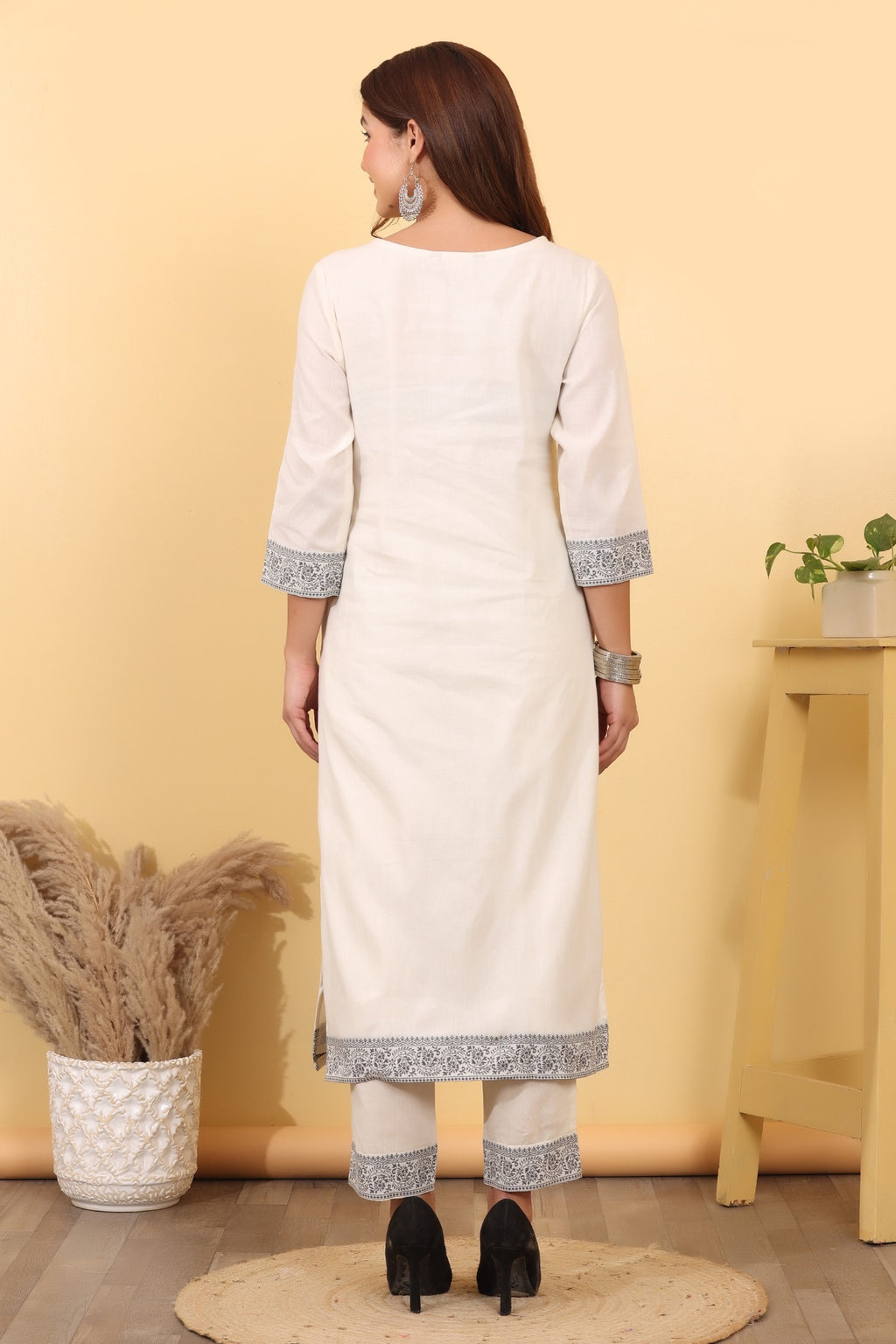Ivory Printed Cotton Suit Set with Dupatta HSDAASKVI000009