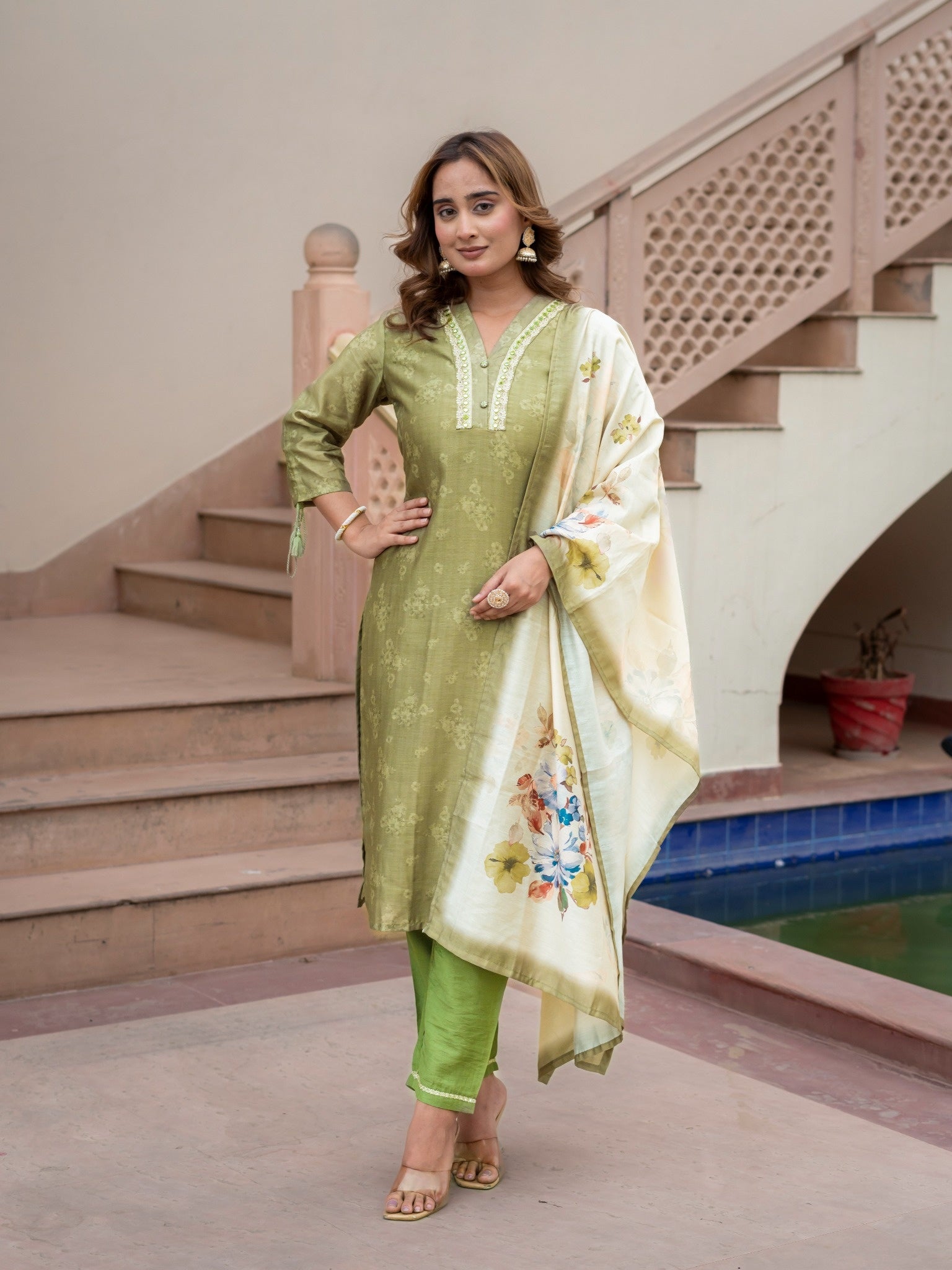Houseofsdaa Sage Green Embroidered Kurta Set. HSDAAMLSK000018