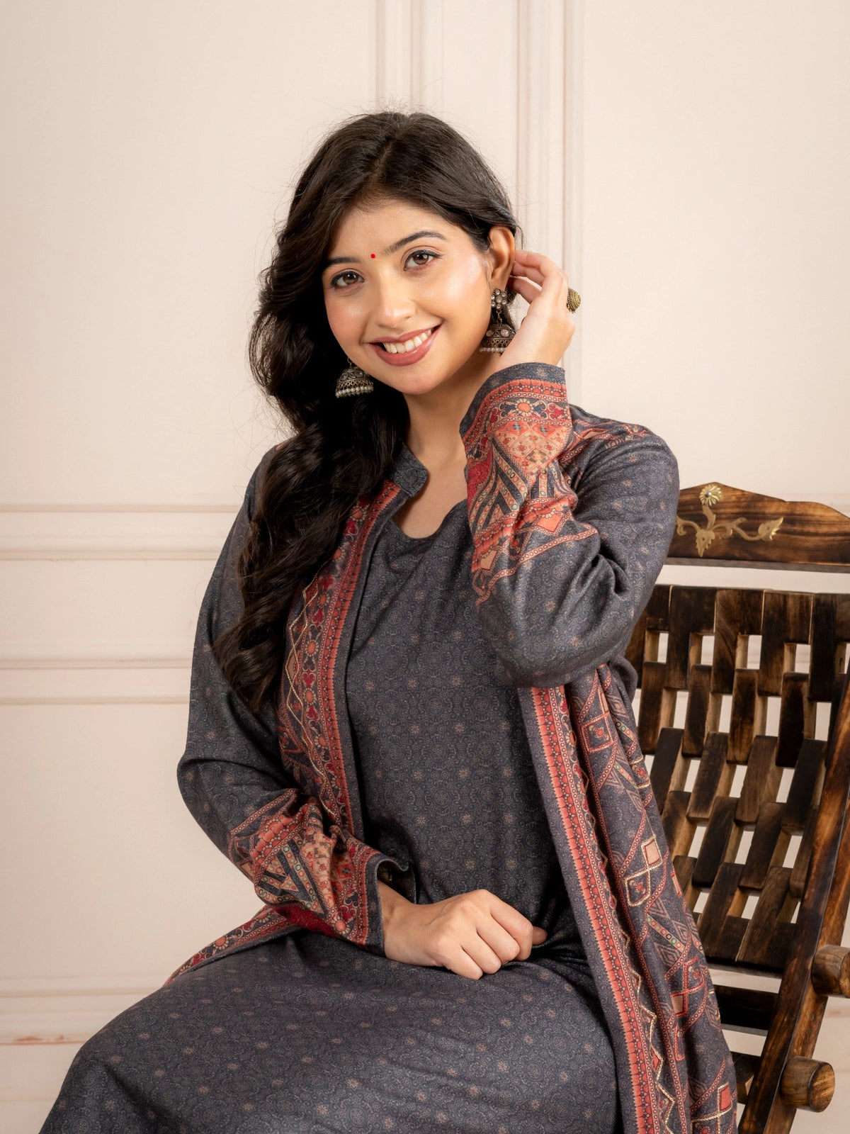Black Wool Blend Winter Suit Set with Printed Long Jacket