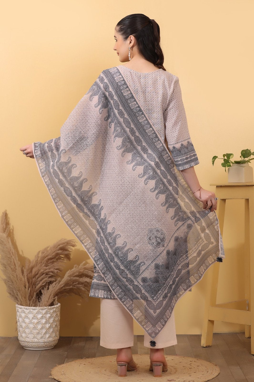 Grey Linen Printed Suit Set with Matching Linen Dupatta