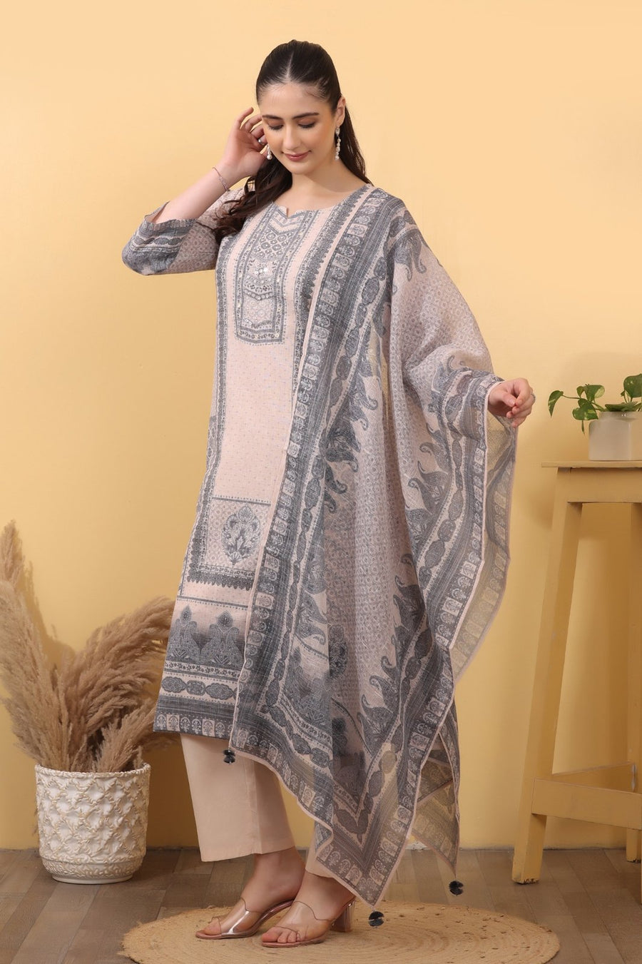 Grey Linen Printed Suit Set with Matching Linen Dupatta